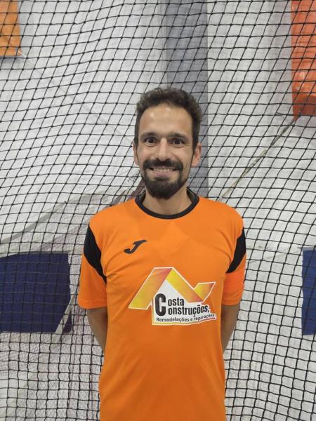 Tom�s Viana